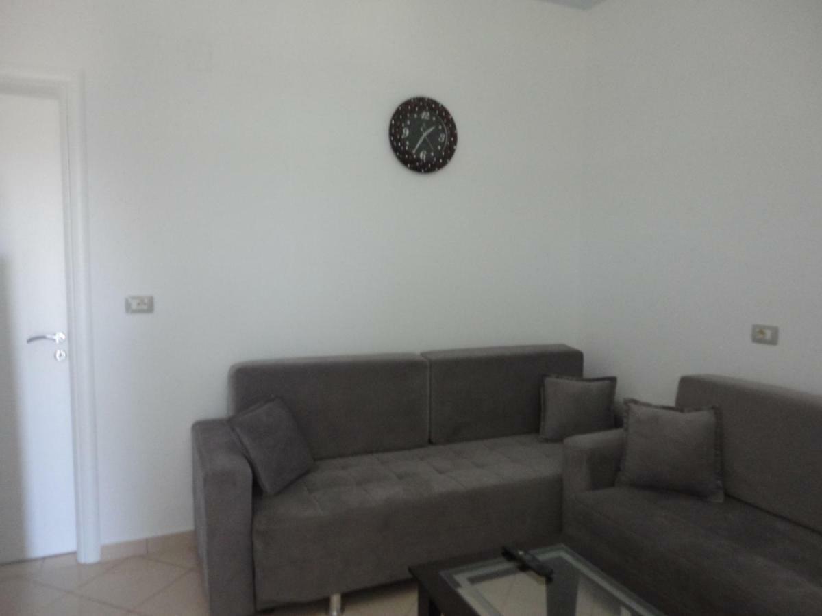 Oruci Apartments Ксамил Экстерьер фото